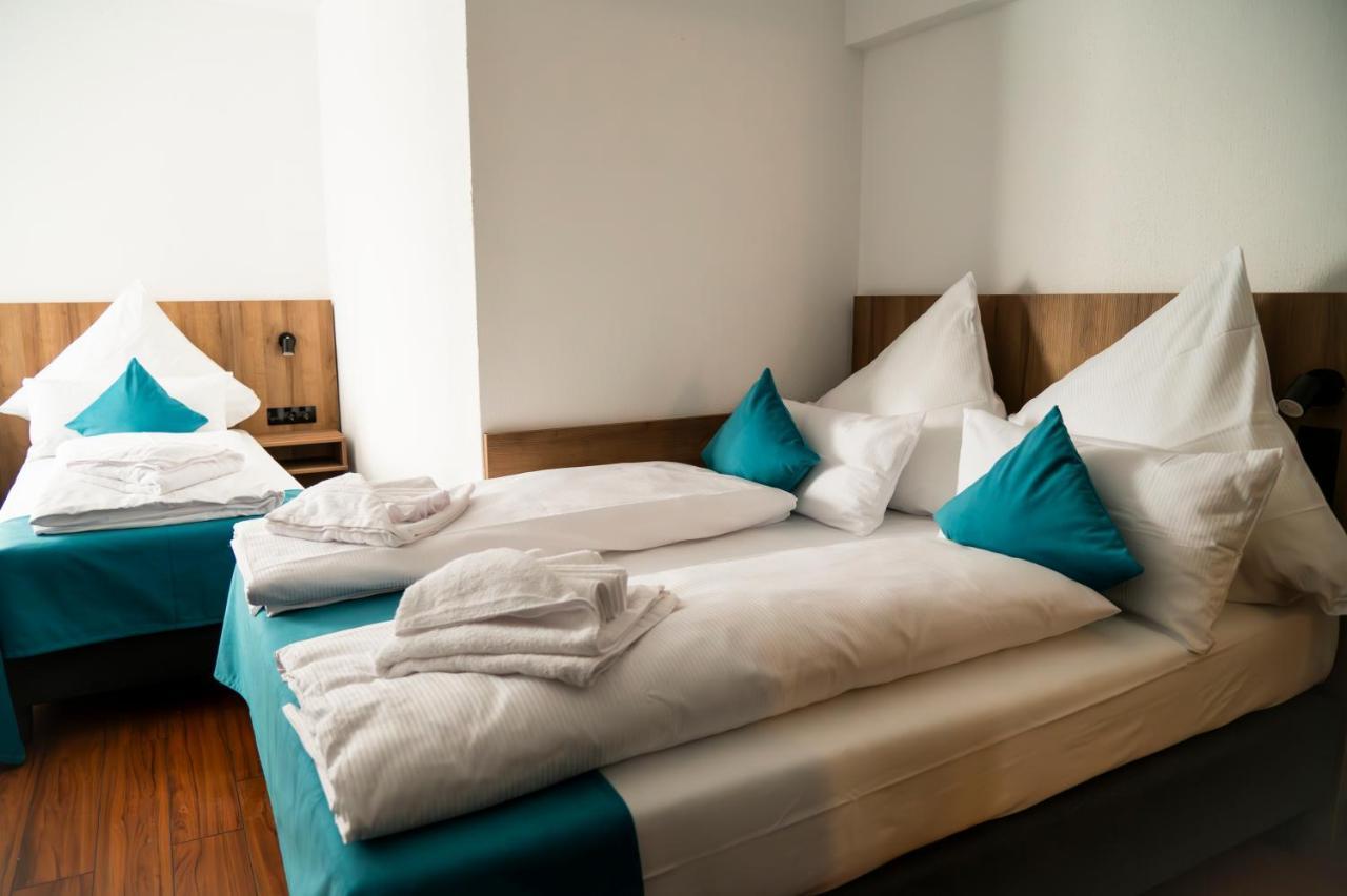 Hansa Hotel 3*