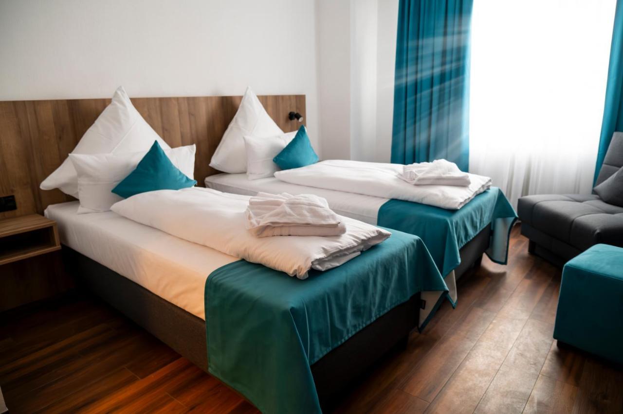 Hansa Hotel 3*