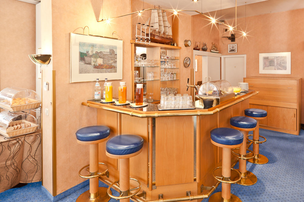 Hansa Hotel 3*