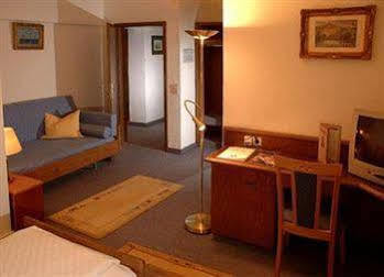 Hansa 3*
